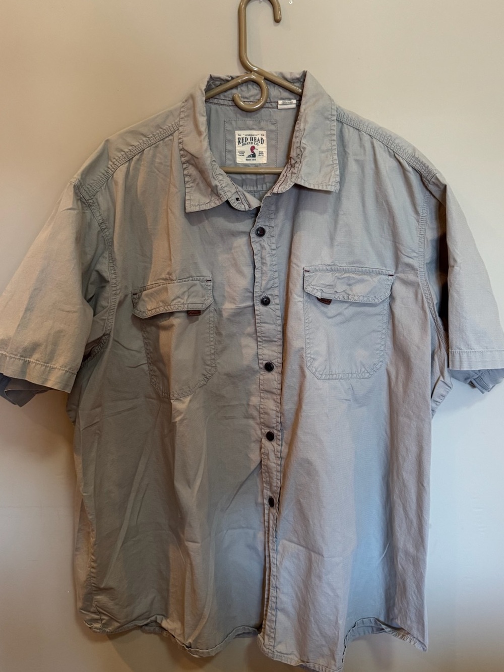 RedHead Men’s Short Sleeve Button-Down Shirt in Light Gray